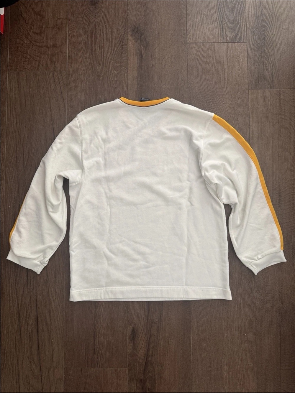 Nike White & Gold Lakers Long Sleeve Pullover - Picture 3 of 3